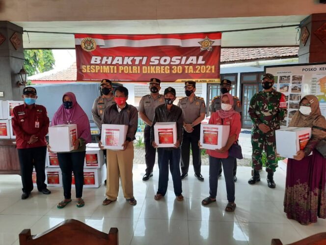 
					Bakti Sespimti 30 untuk Negeri Gelar Baksos serentak warnai Bulan Ramadhan 2021