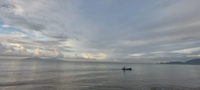 
					Menikmati Genangan Air