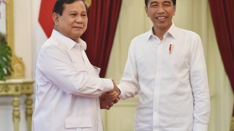 SMRC: Memasuki 2023, Efek Jokowi pada Prabowo Berubah Jadi Positif