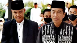 Jokowi didampingi Ganjar Pranowo setelah salat Idul Fitri di Masjid Raya Sheikh Zayed, Solo. (SETPRES)