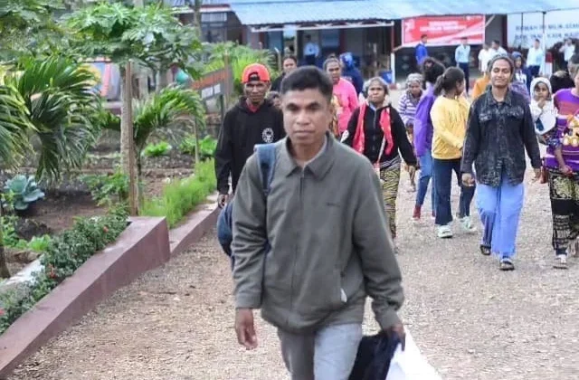 Nikodemus Manao saat bebas dari Rutan Soe pada Senin, 14 Agustus 2023. (Aliansi Solidaritas Besipae)