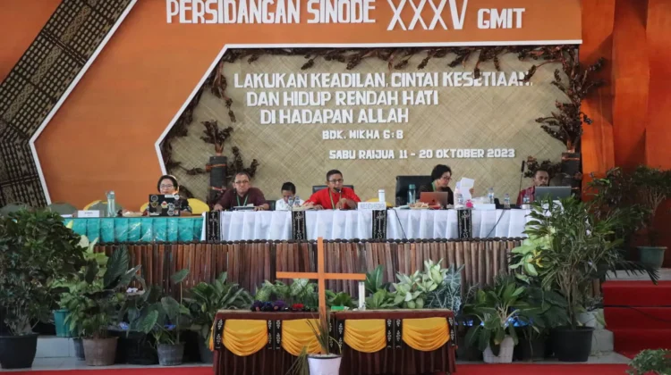Sidang Sinode GMIT XXXV : Pleno Hasil Persidangan Komisi