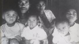 Tapi tahukah anda bahwa banyak korban TBO dan anak-anak Timor Lesta lain yang kemudian dikirimkan bahkan diselundupkan ke Indonesia? Helena van Klinken pernah melakukan penelitian tentang hal ini yg ditulis dalam bukunya “Making Them Indonesians: Child Transfer Out of East Timor.” Bukunya bisa anda dapatkan secara gratis di internet. Juga sudah diterjemahkan ke dalam bahasa Indonesia dengan judul: “Anak-anak Tim-Tim di Indonesia: Sebuah Cermin Masa Kelam”.