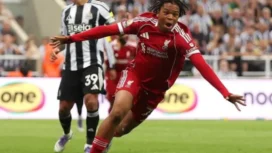 Rio Ngumoha rayakan gol penentu kemenangan Liverpool ke gawang Newcastle di St James&rsquo; Park, Selasa (26/8/2025). (Foto: IG Liverpool)