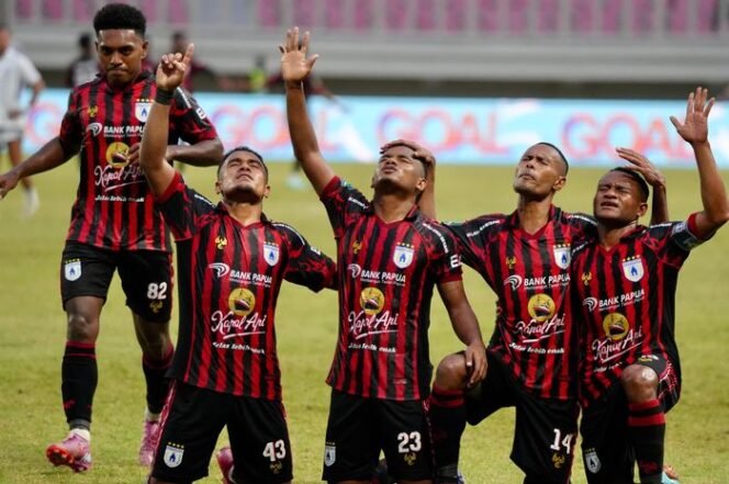 
					Persiku Kudus Takluk 0-1 di Tangan Persipura Jayapura: Asa Poin Lenyap di Stadion Lukas Enembe