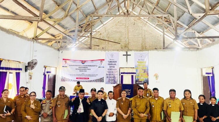 Bupati Hadiri Musrenbangcam Rote Timur dan Landu Leko, Soroti Batas Belanja Pegawai 30 Persen
