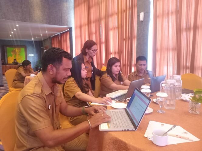
					Didukung SIAP SIAGA, 10 Kecamatan di Kupang Raih Status KENCANA Pratama